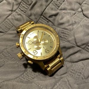 Nixon 5130 watch